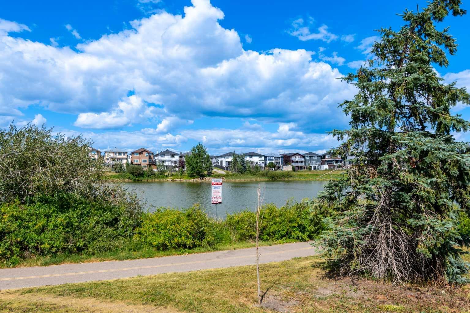 210 Taracove Landing NE