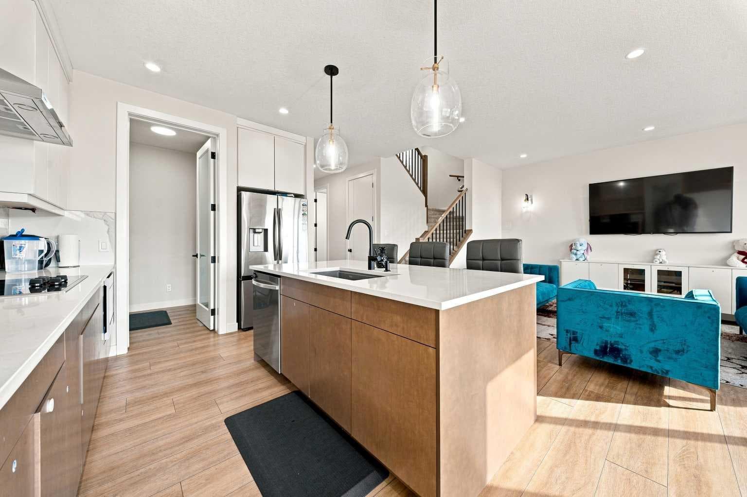 303 Cornerbrook Drive NE