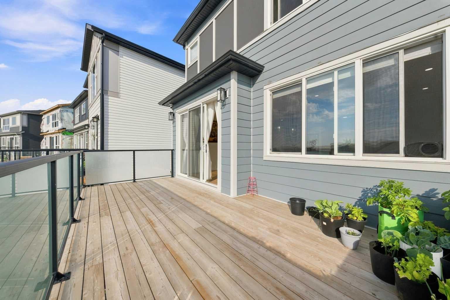 303 Cornerbrook Drive NE