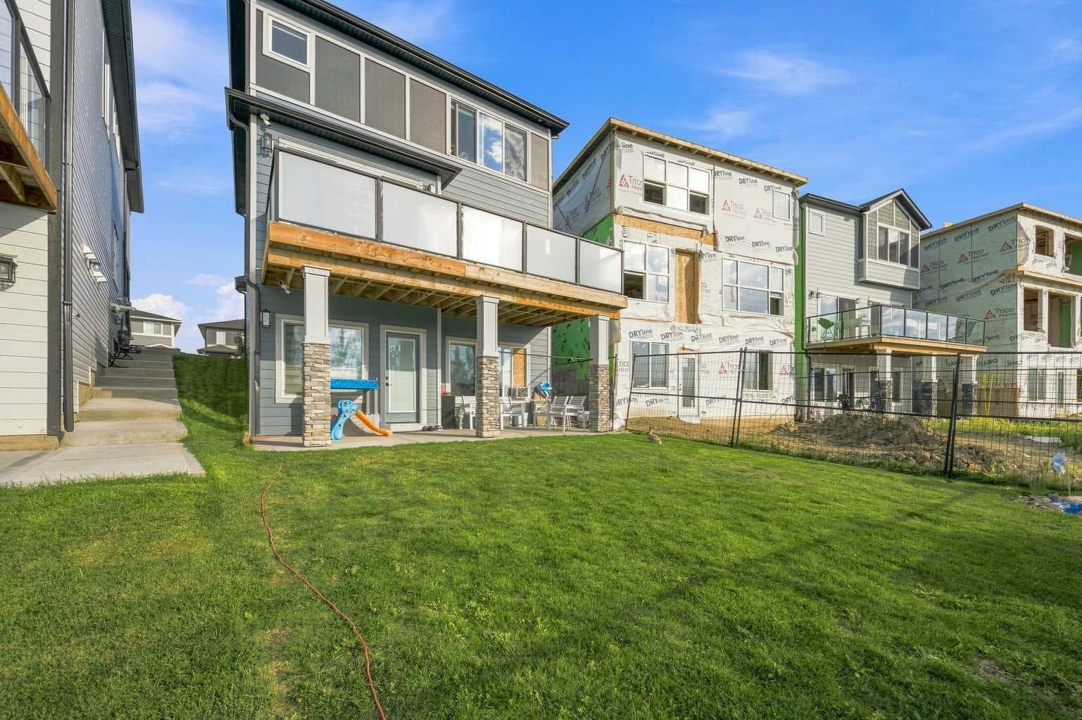 303 Cornerbrook Drive NE