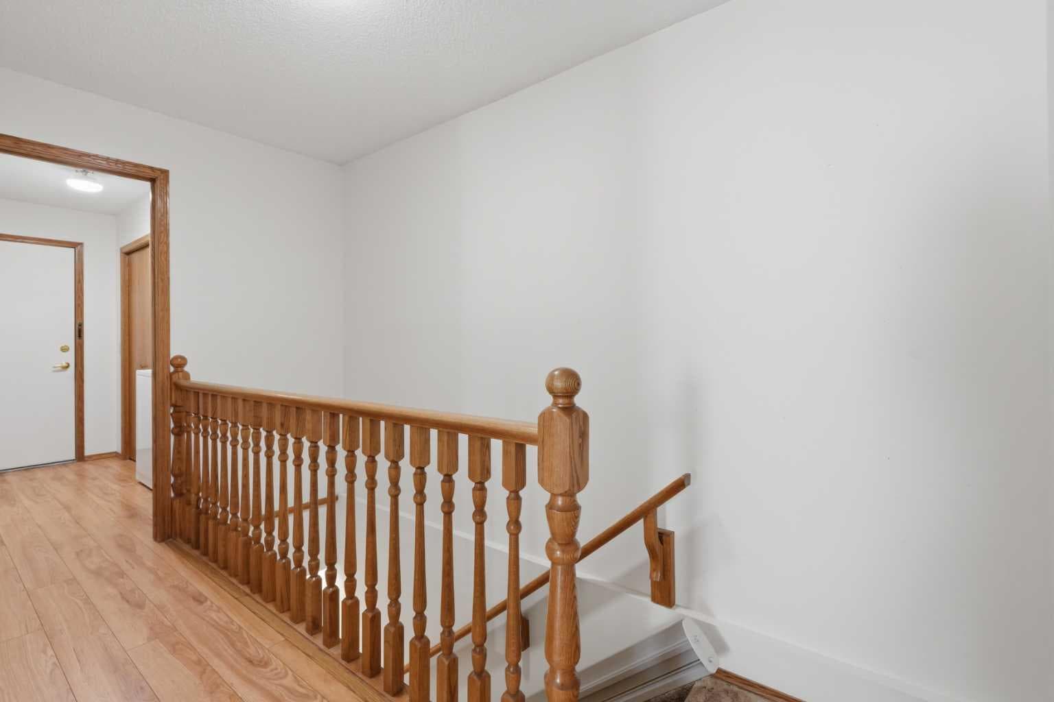 30 Sandarac Circle NW