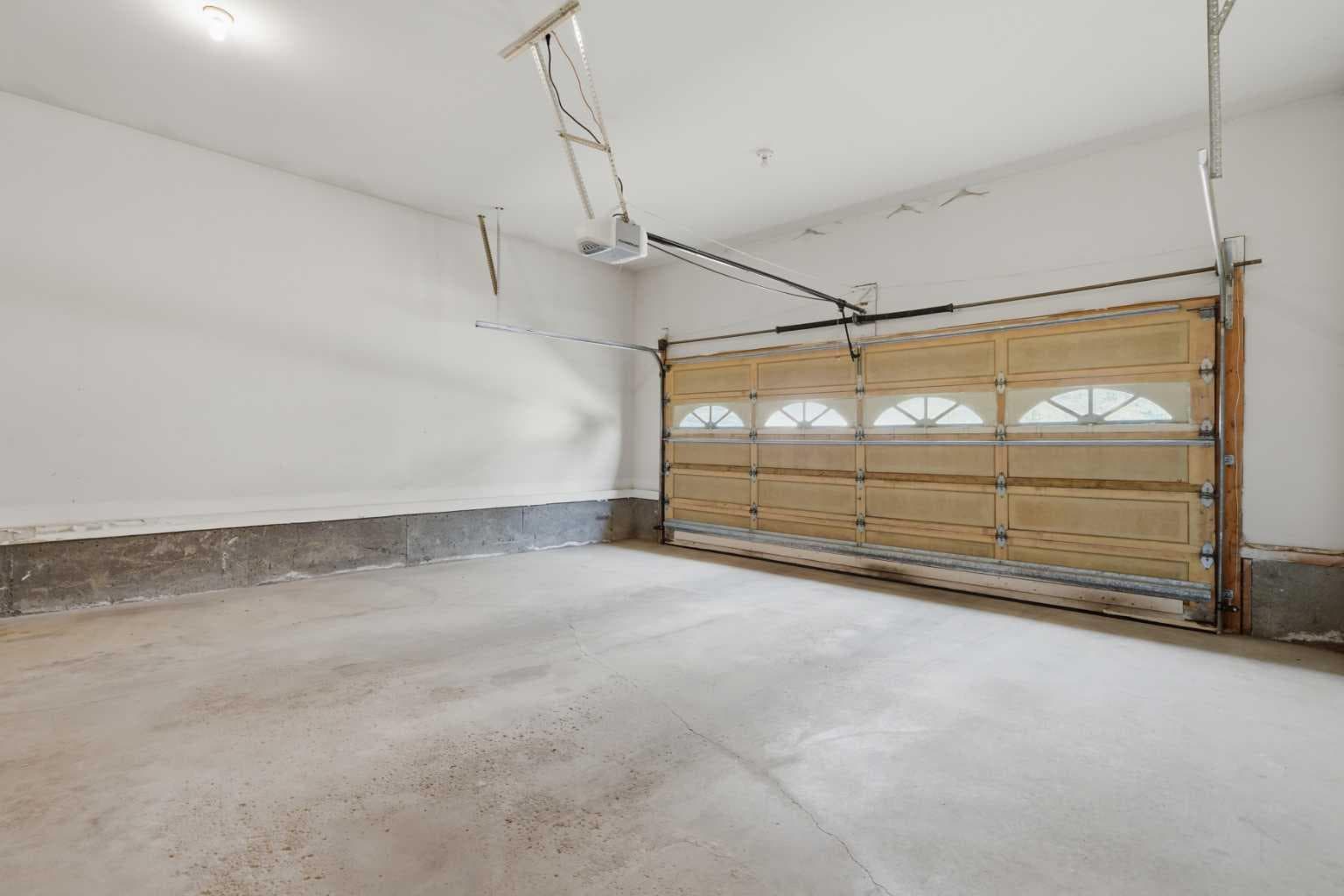 30 Sandarac Circle NW