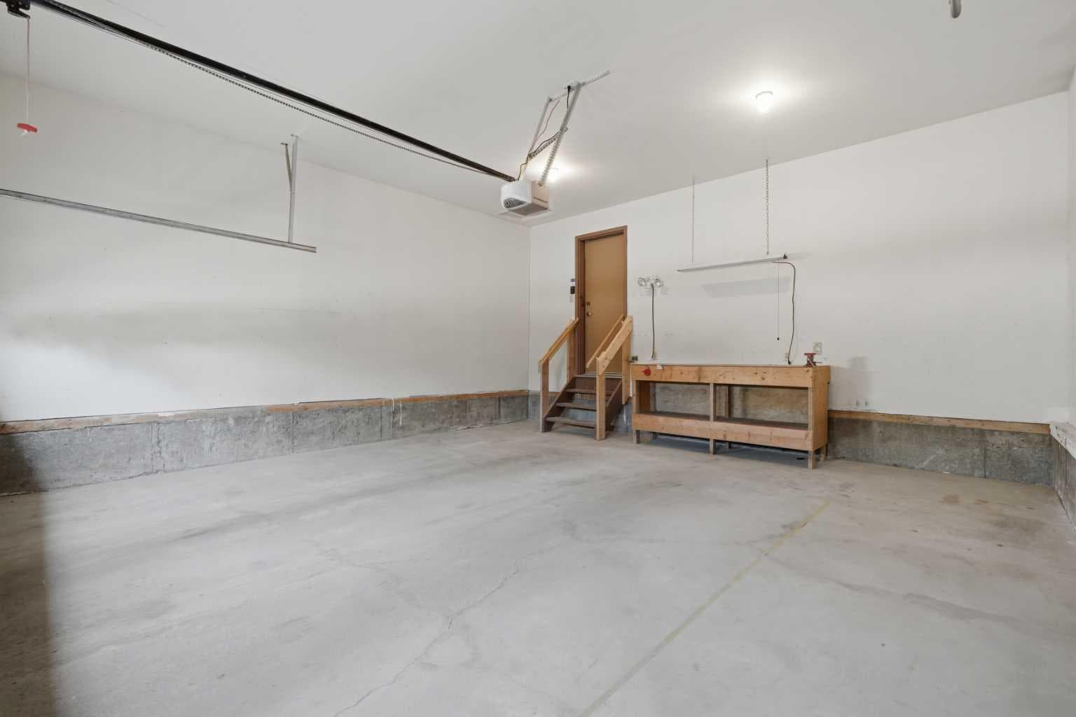 30 Sandarac Circle NW