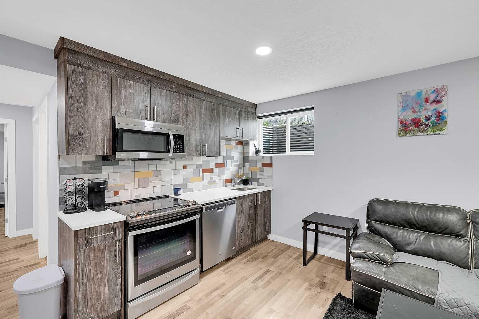 95 Redstone Park NE
