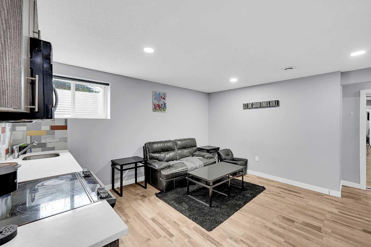95 Redstone Park NE