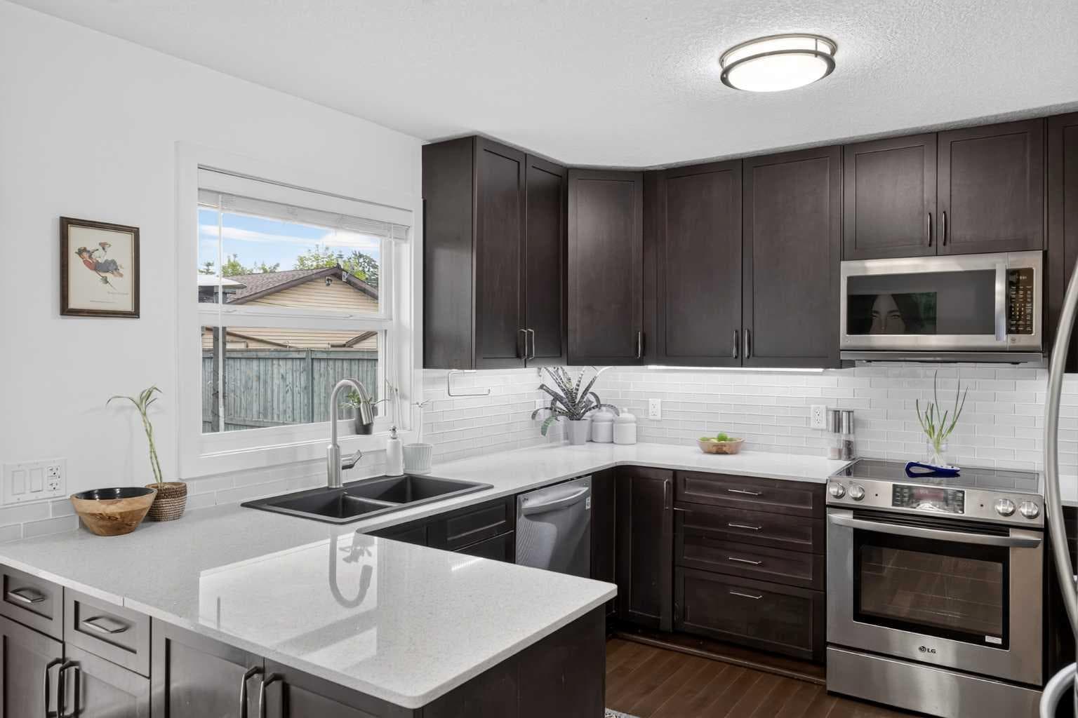 6324 Bowmont Crescent NW