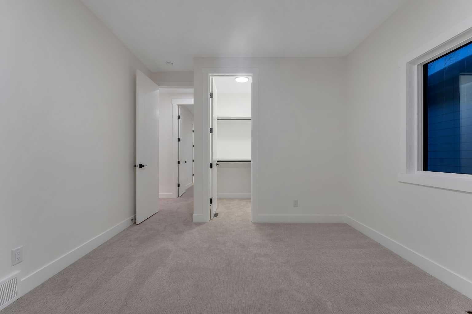 135 South Shore Road 