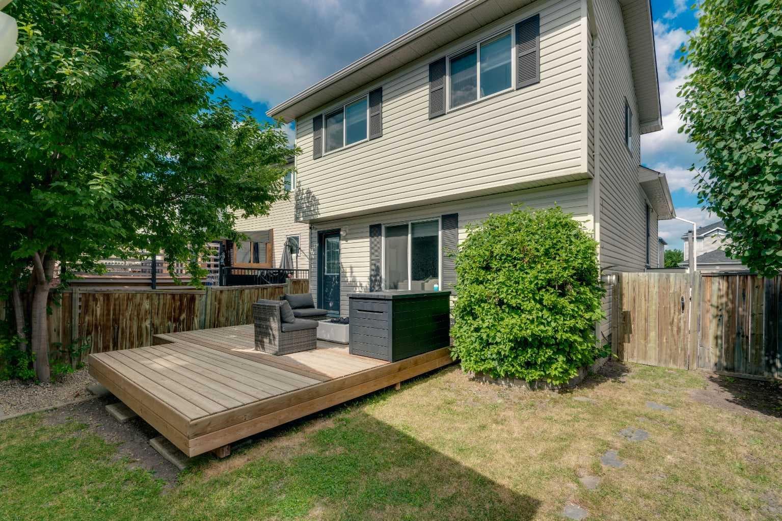 279 Covehaven View NE