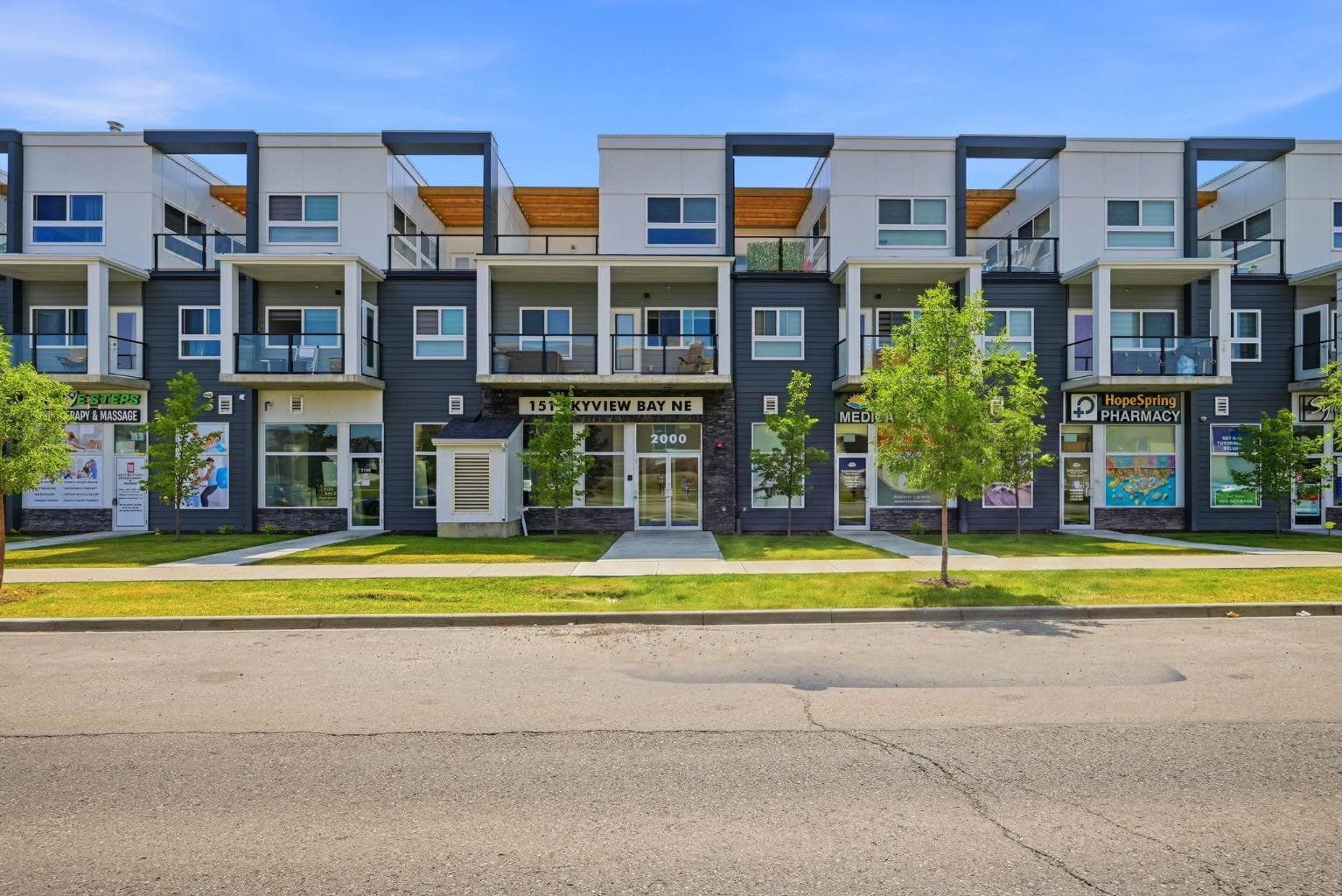 2218, 151 Skyview Bay NE