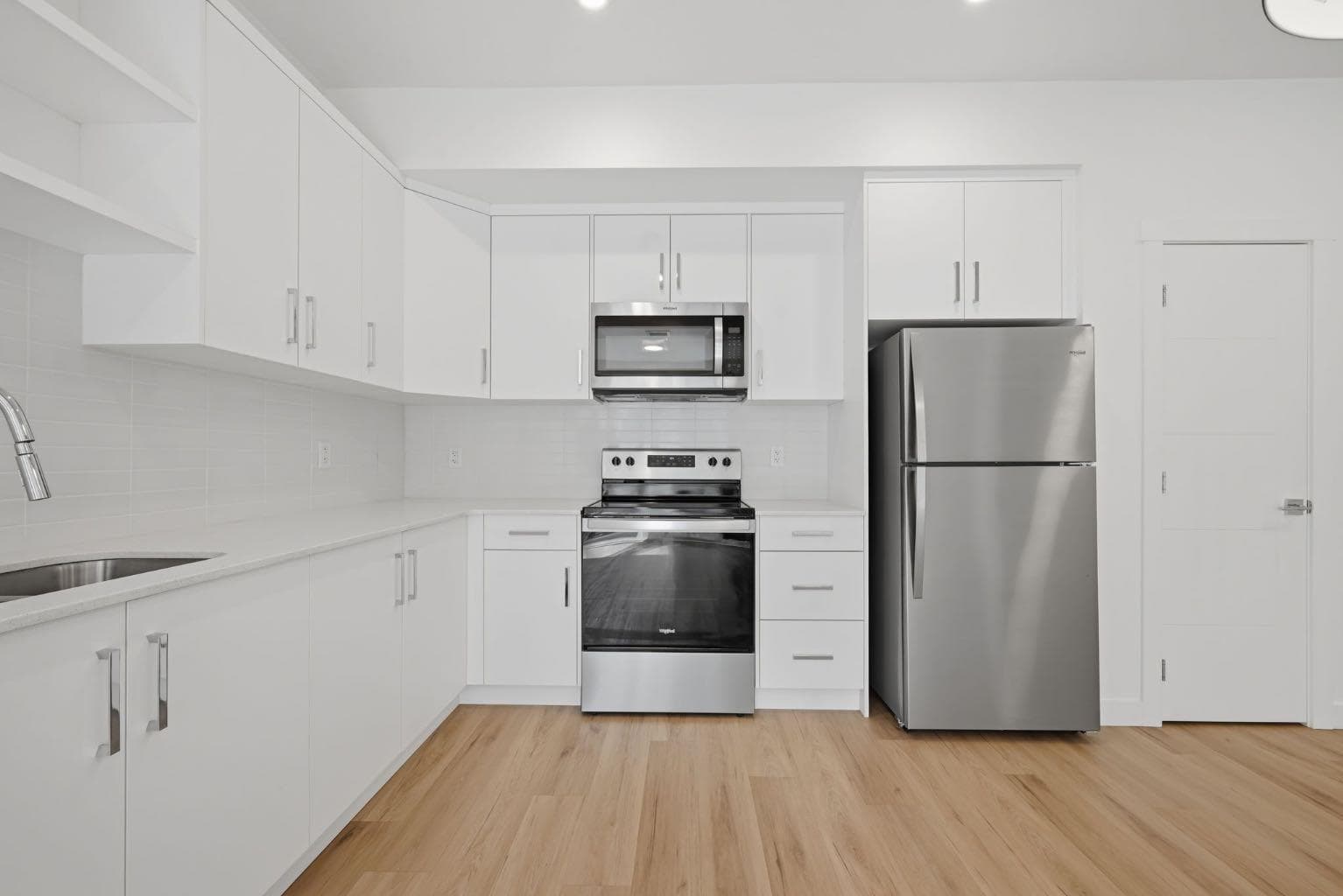 2218, 151 Skyview Bay NE