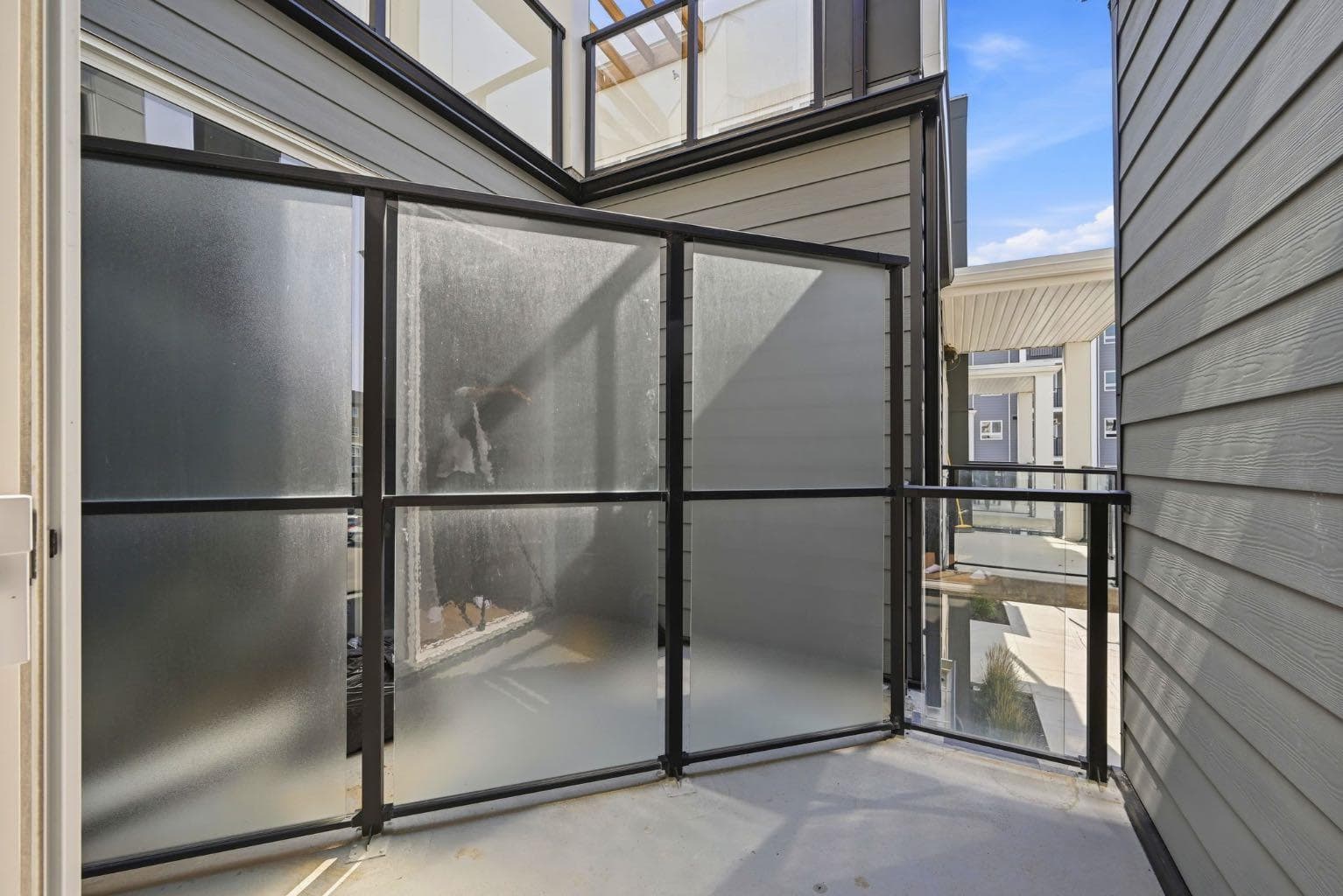 2218, 151 Skyview Bay NE
