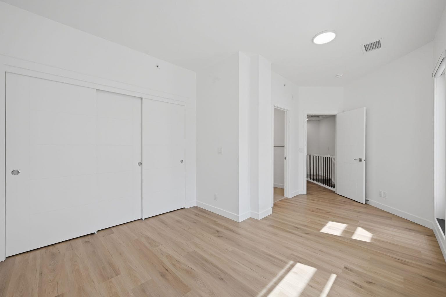 2218, 151 Skyview Bay NE