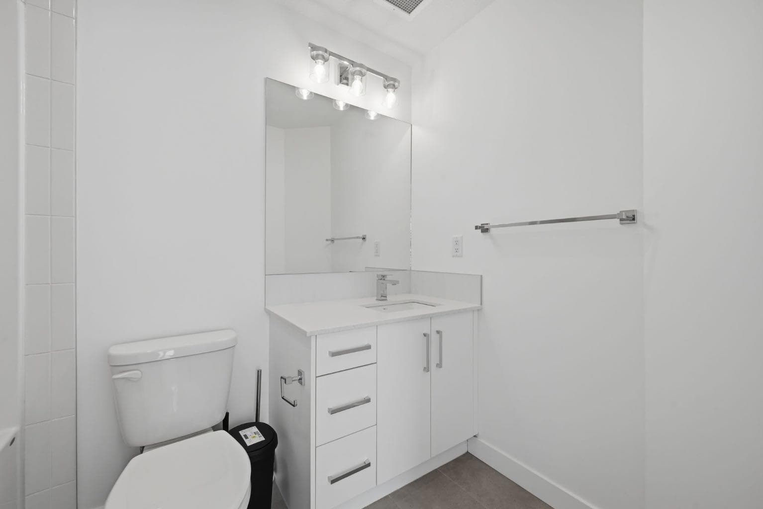 2218, 151 Skyview Bay NE