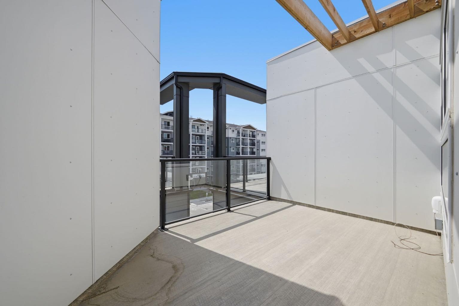2218, 151 Skyview Bay NE