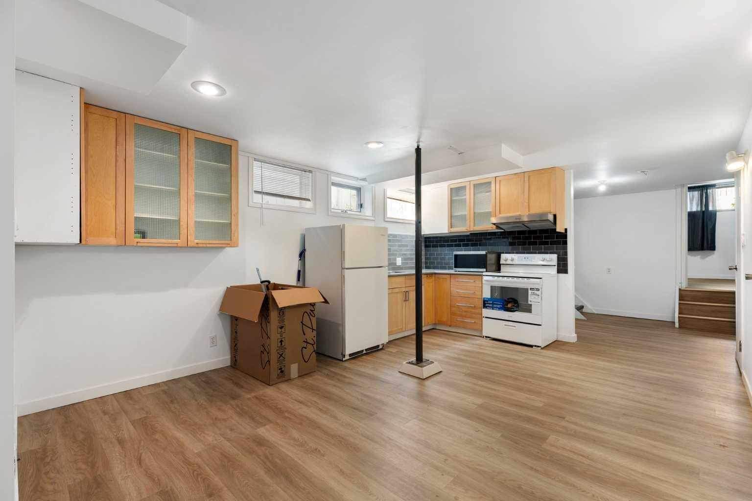2029 & 2031 35 Street SW