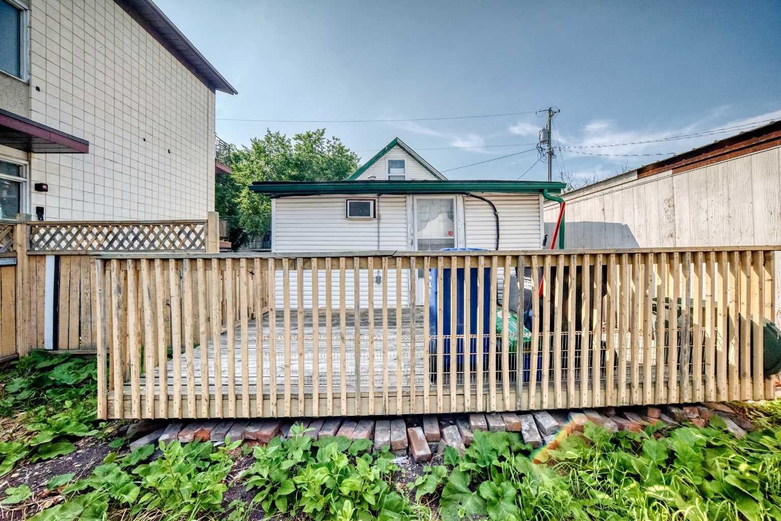 632 Marsh Road NE