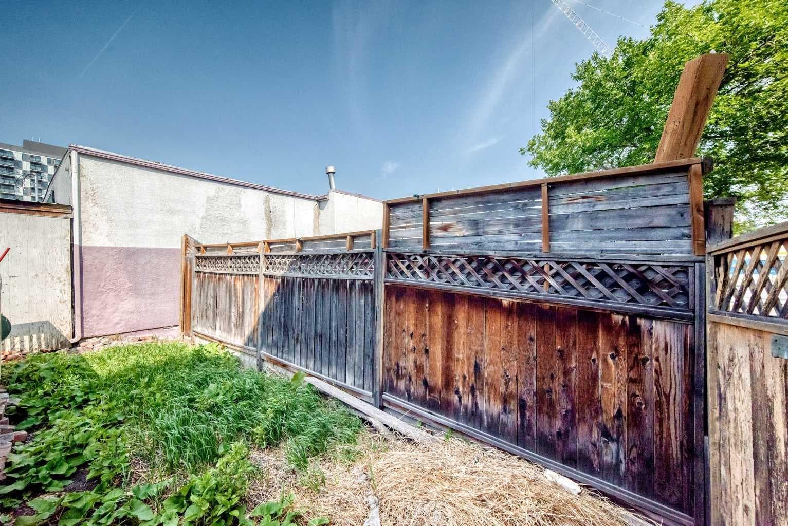 632 Marsh Road NE