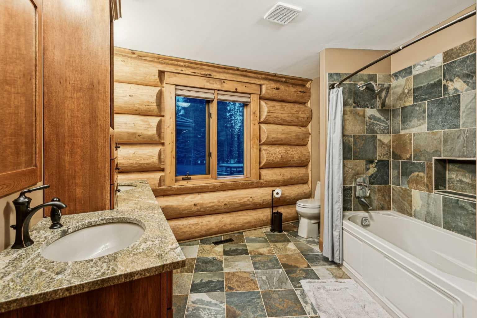 3 Forest Park Place 