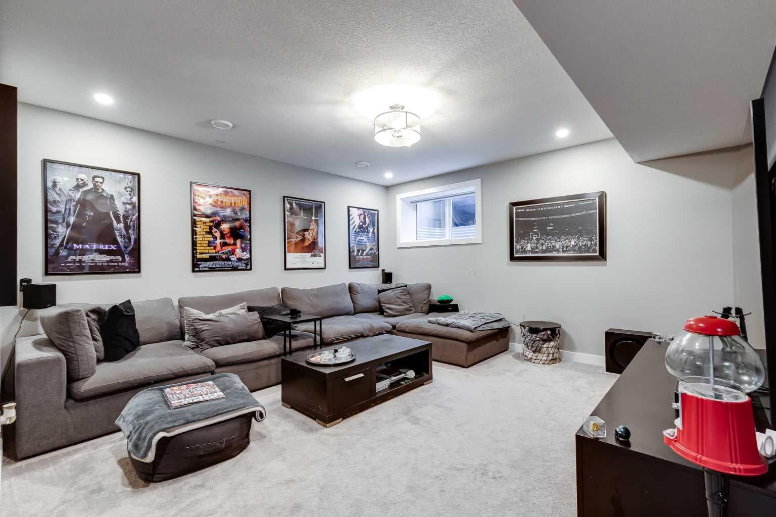 208 Osborne Green SW