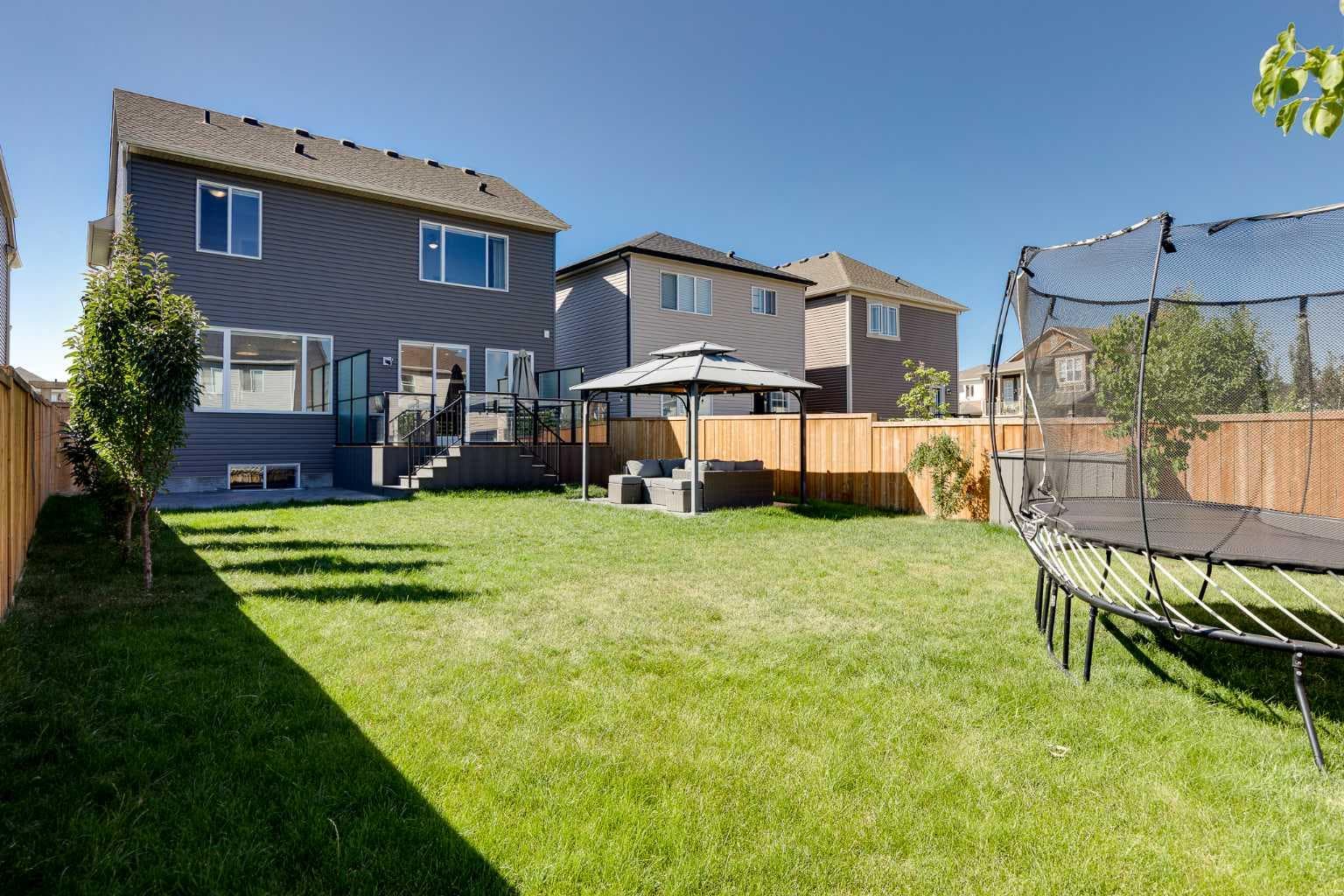 208 Osborne Green SW