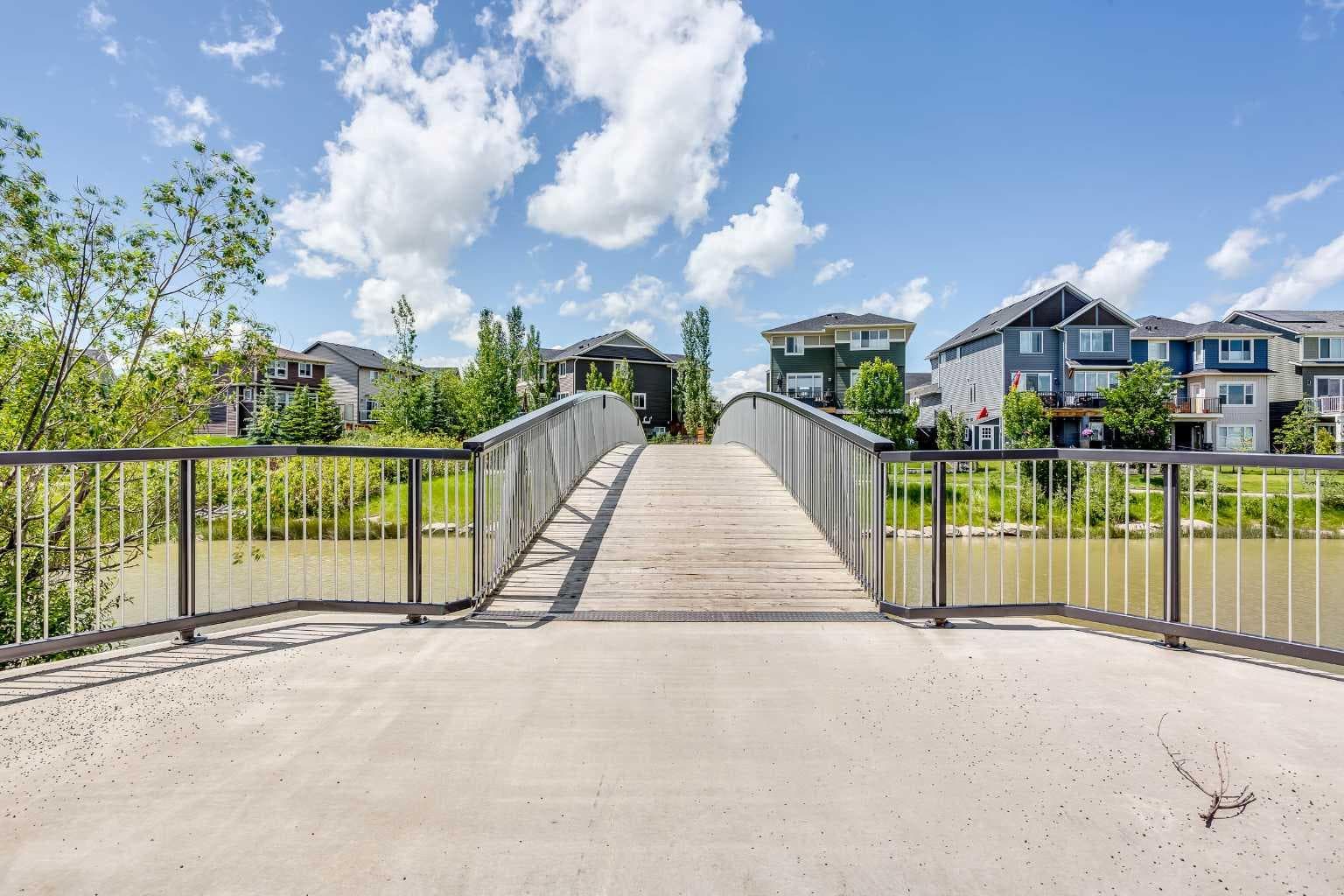 87 Baywater Rise SW
