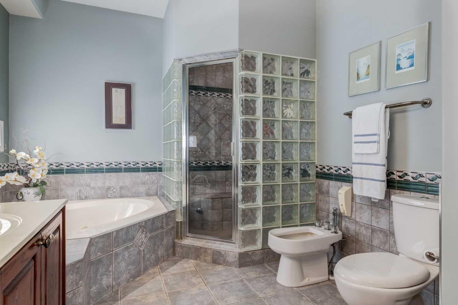 1001 East Chestermere Drive 