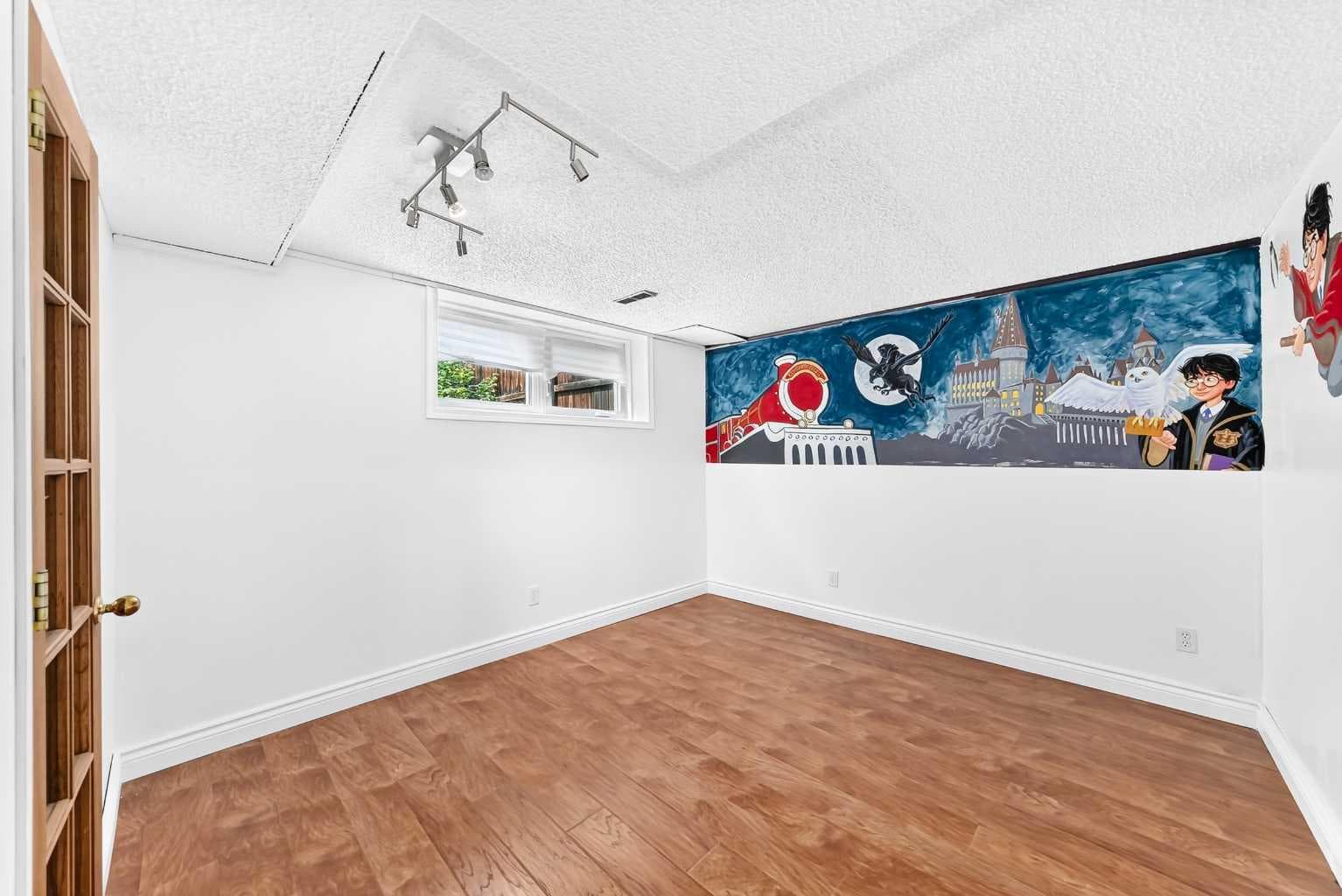 136 Midlawn Close SE