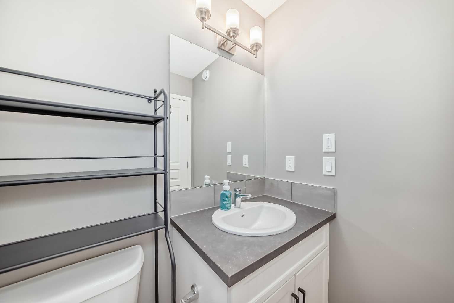 43 Masters Square SE