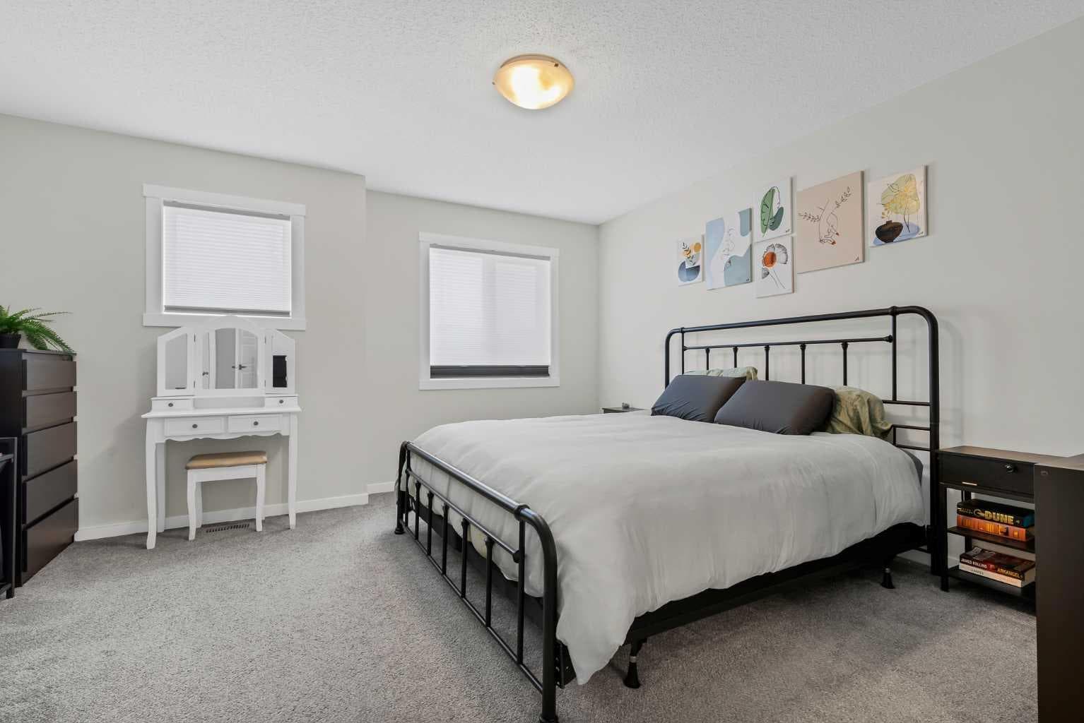 162 Chinook Gate Boulevard SW