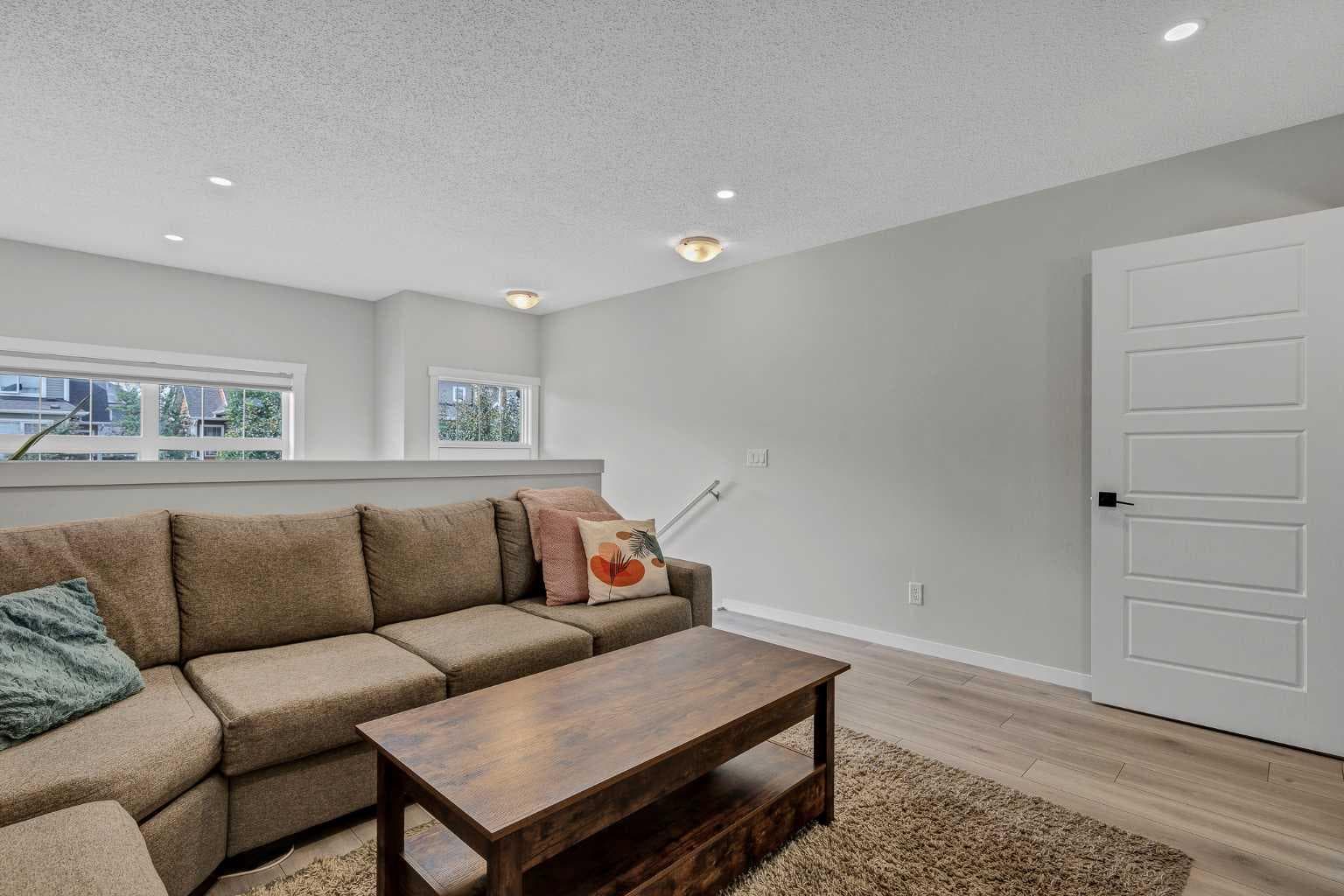 162 Chinook Gate Boulevard SW