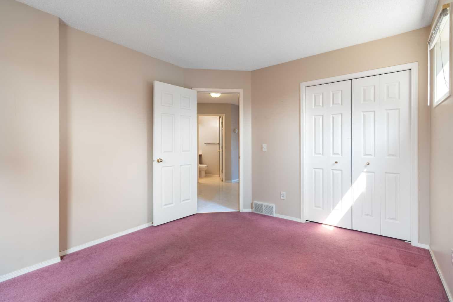 77 Tararidge Circle NE