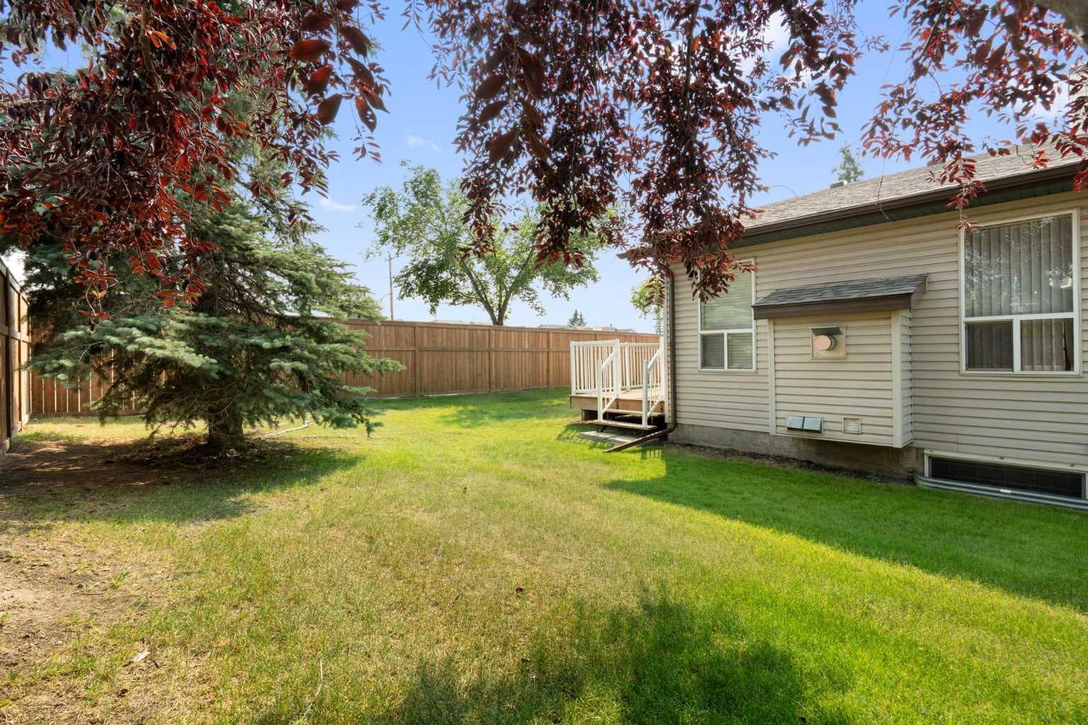 77 Tararidge Circle NE