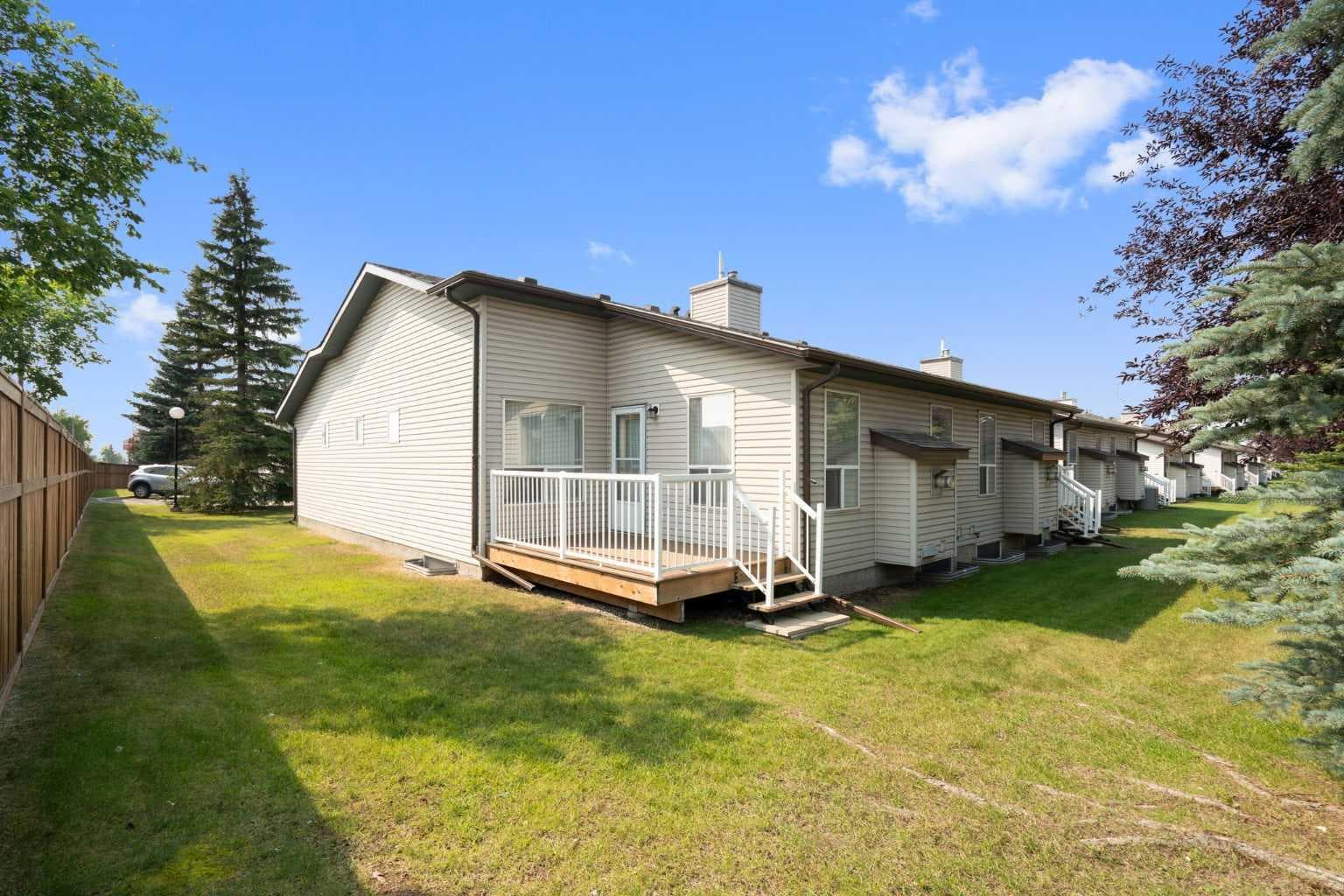 77 Tararidge Circle NE