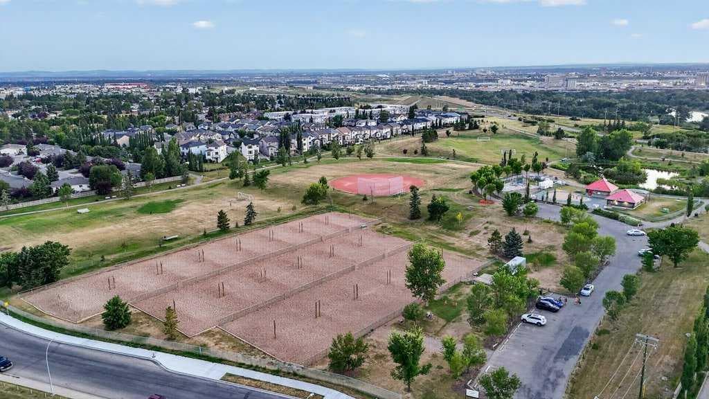 3046 32A Avenue SE