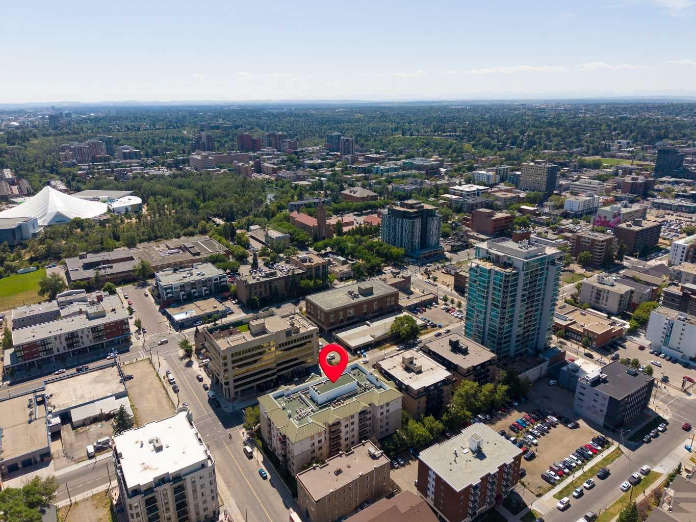 108, 114 15 Avenue SW