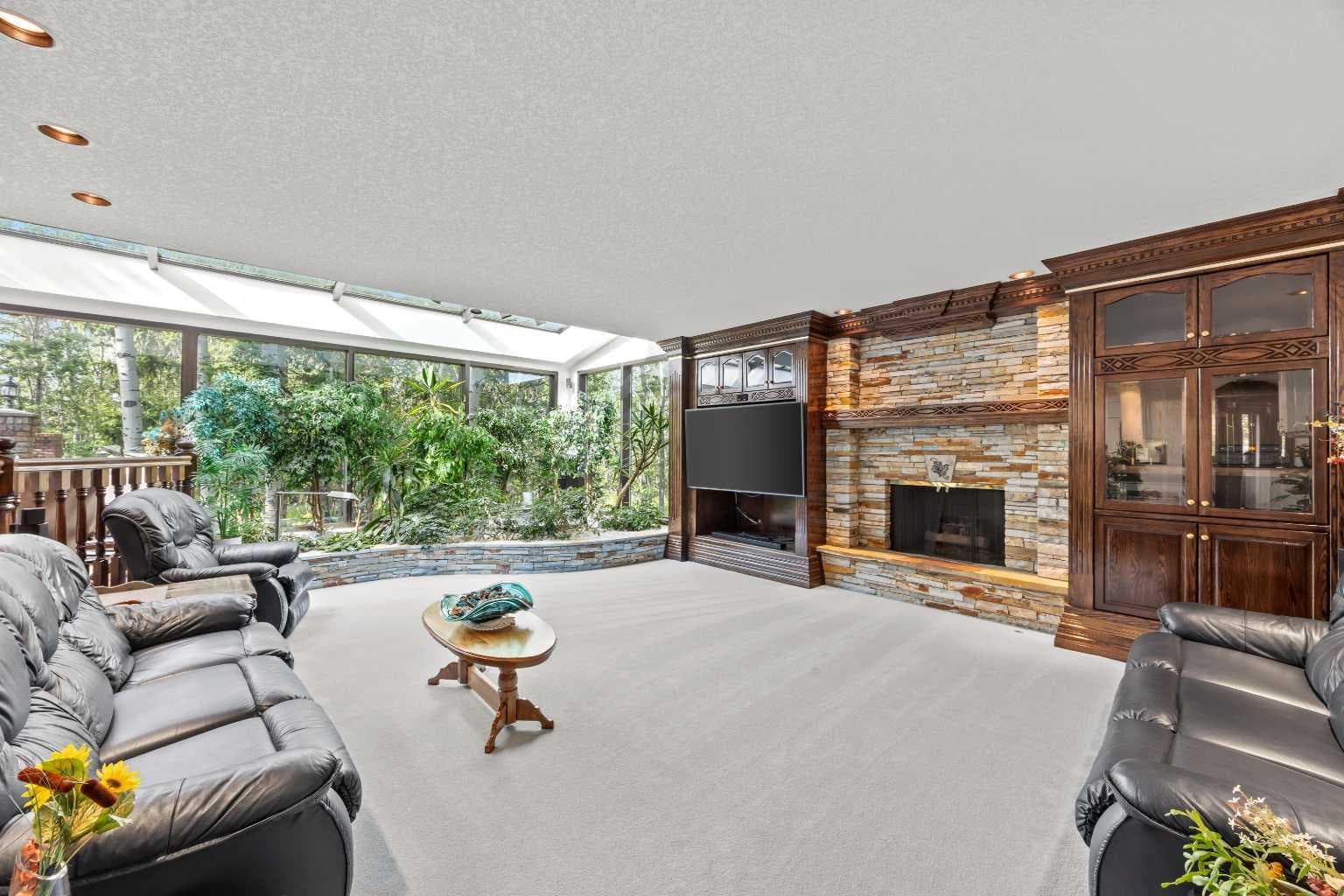 7 Biggar Heights Bay 