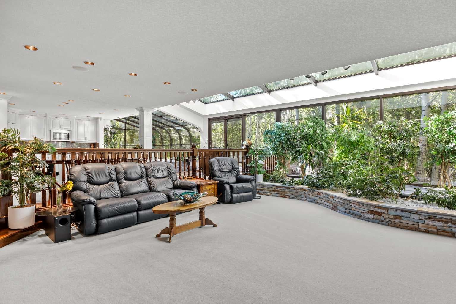 7 Biggar Heights Bay 