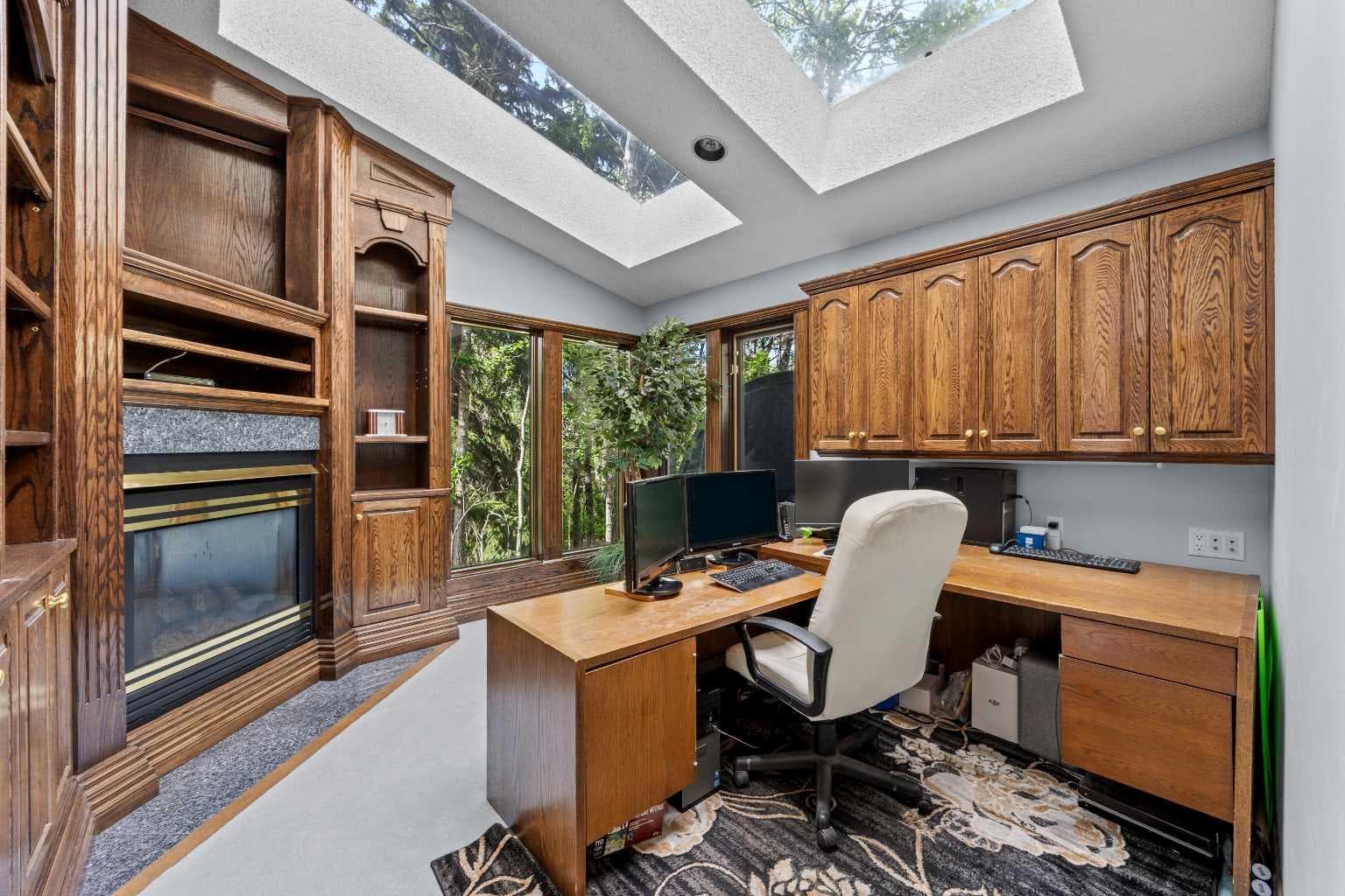 7 Biggar Heights Bay 
