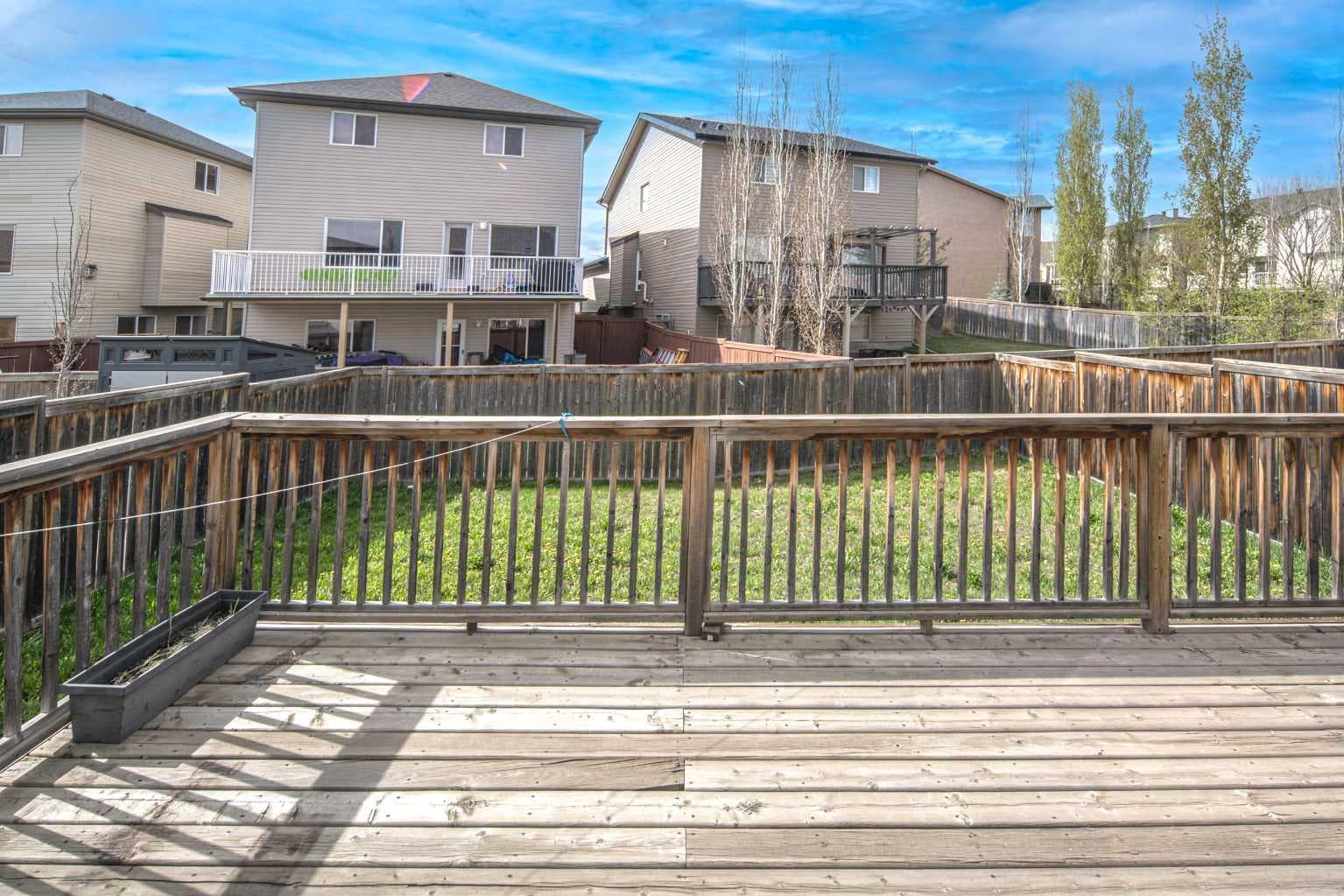 96 Panamount Manor NW