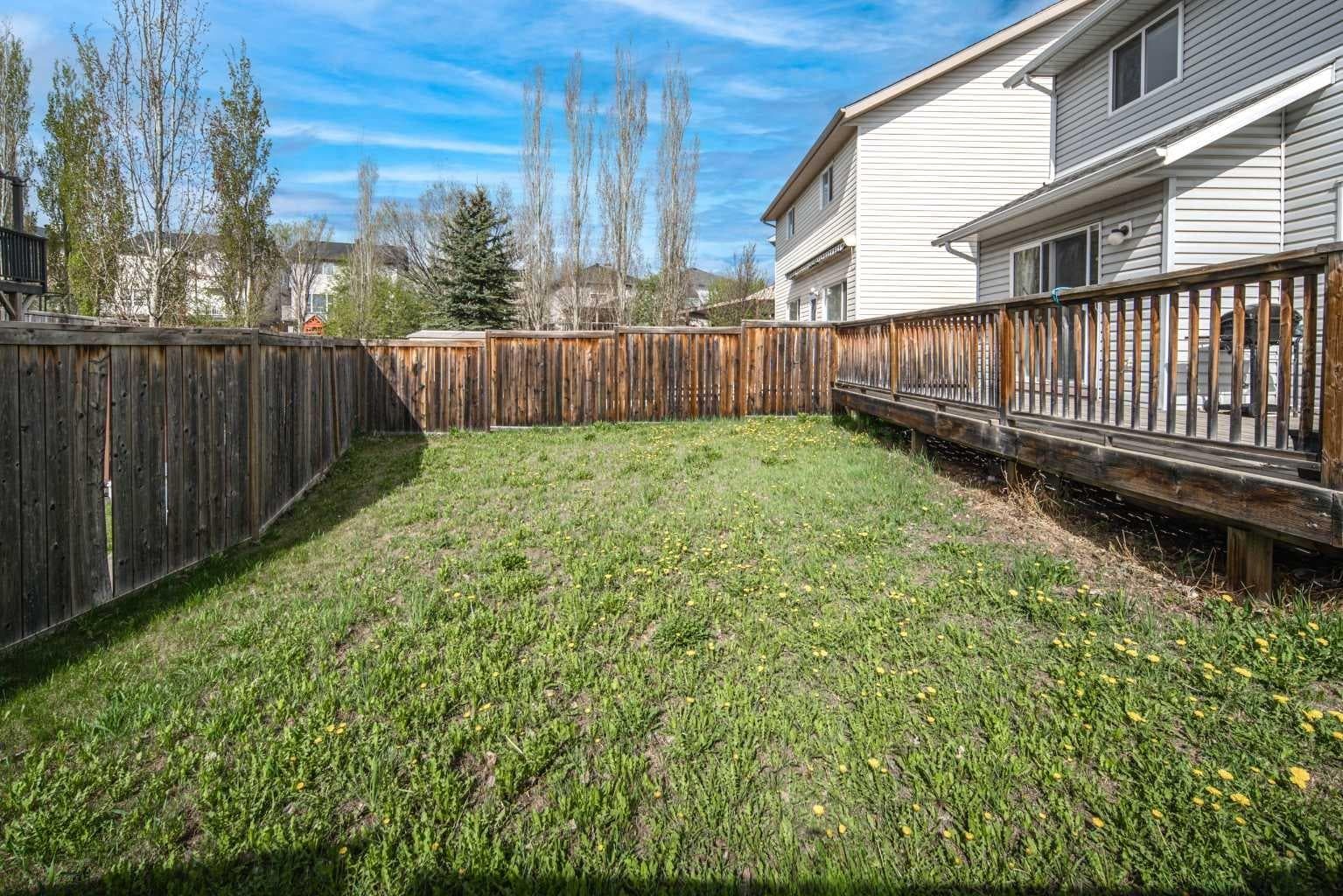 96 Panamount Manor NW