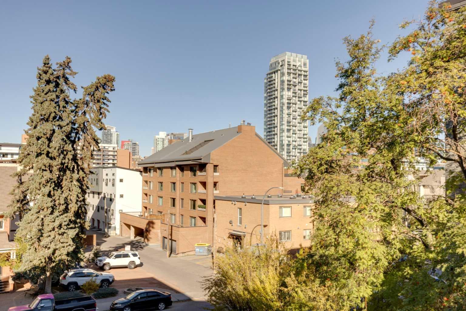 304, 1904 10 Street SW