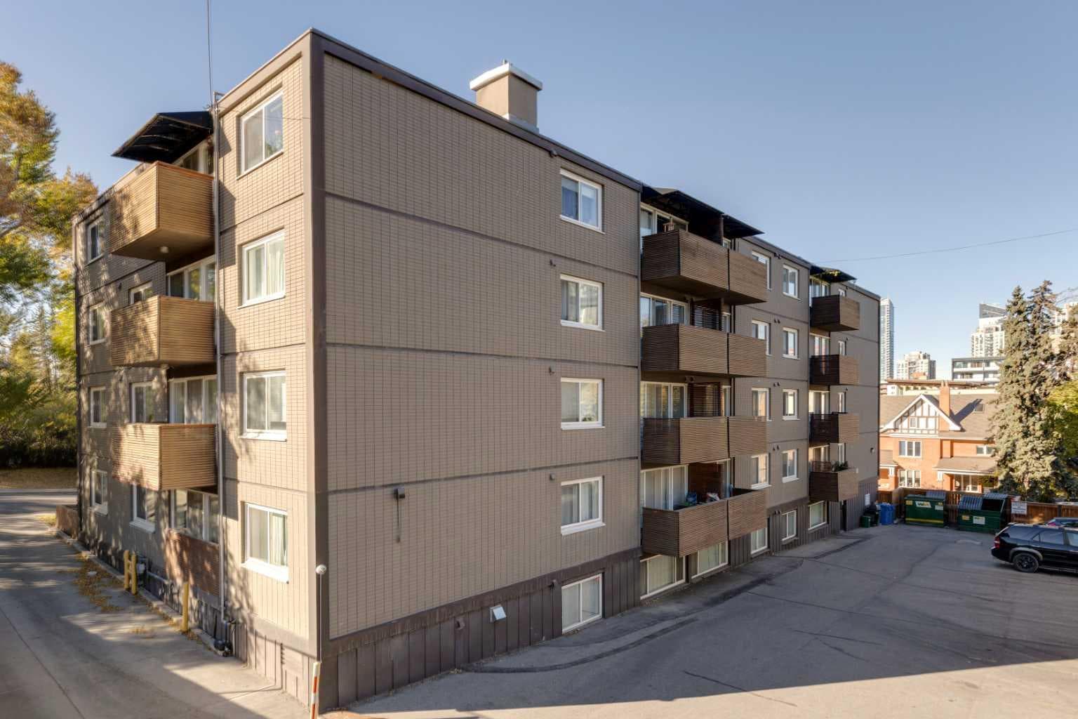 304, 1904 10 Street SW