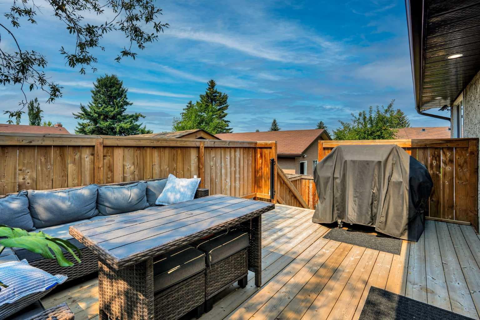 115 Abingdon Crescent NE