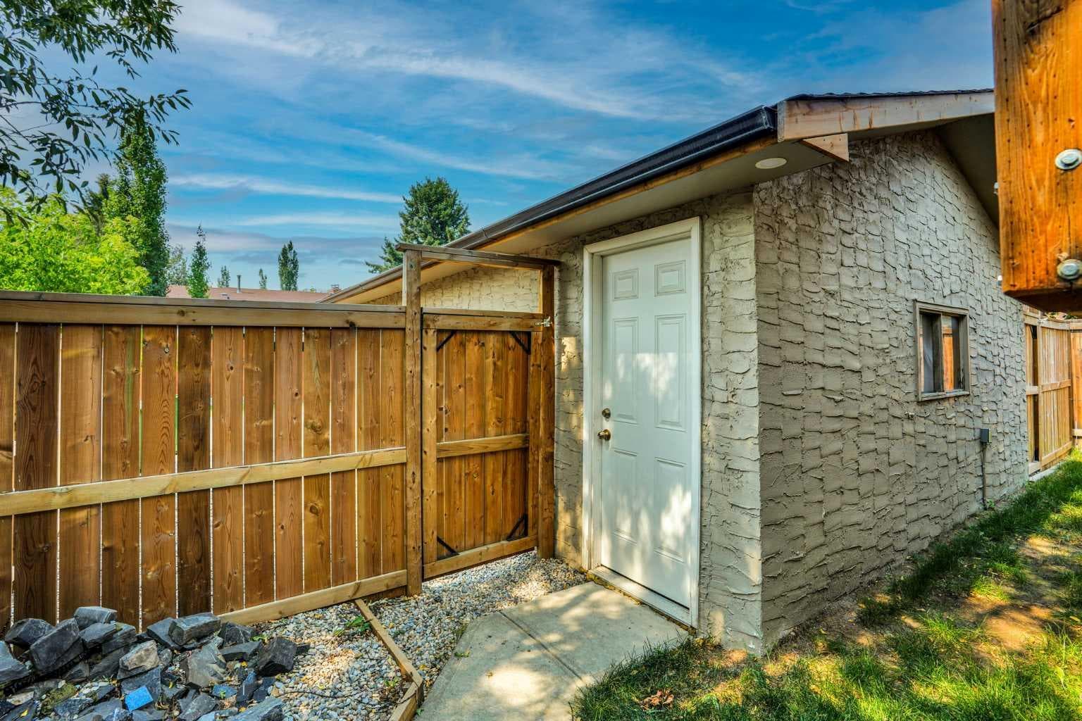 115 Abingdon Crescent NE
