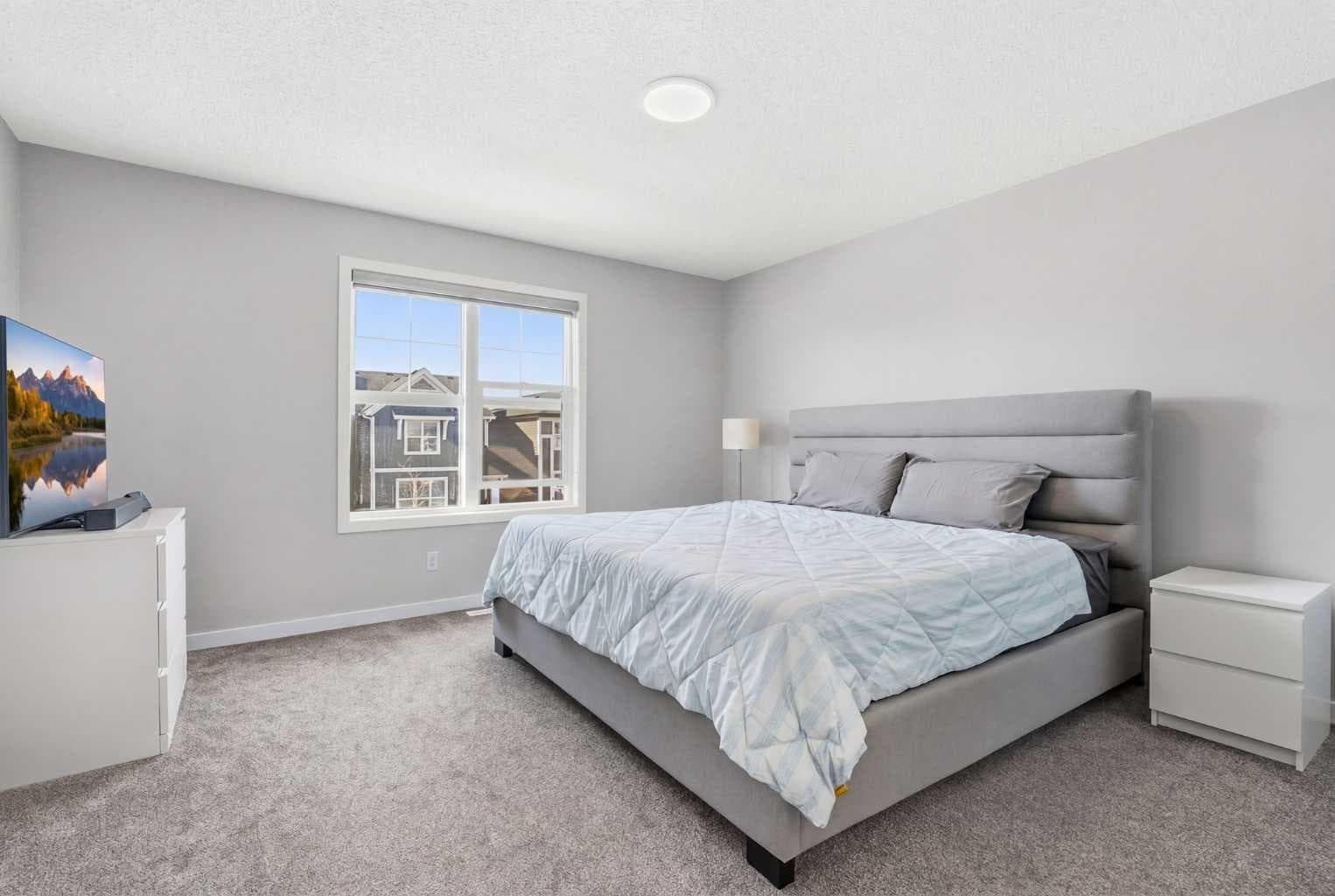 44 Amblefield Avenue NW