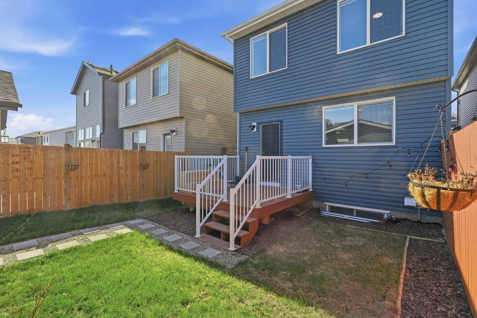 44 Amblefield Avenue NW