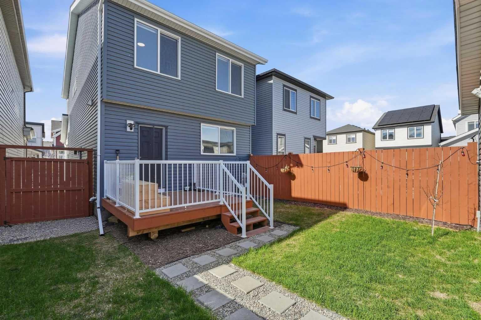 44 Amblefield Avenue NW