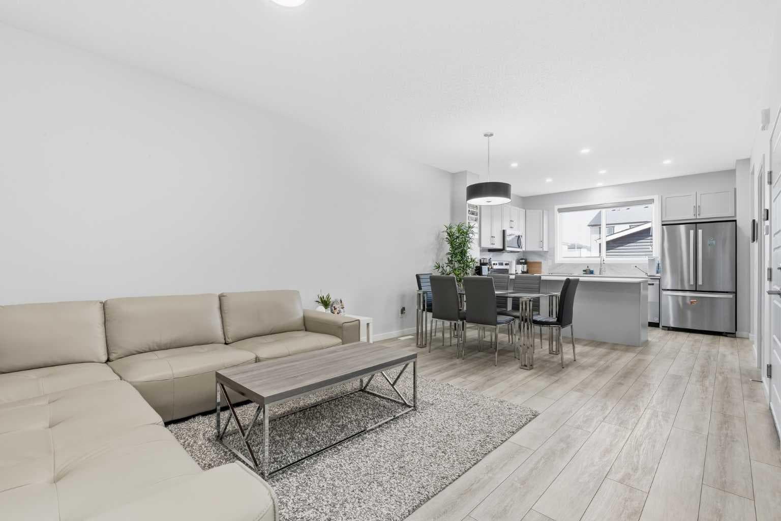 44 Amblefield Avenue NW