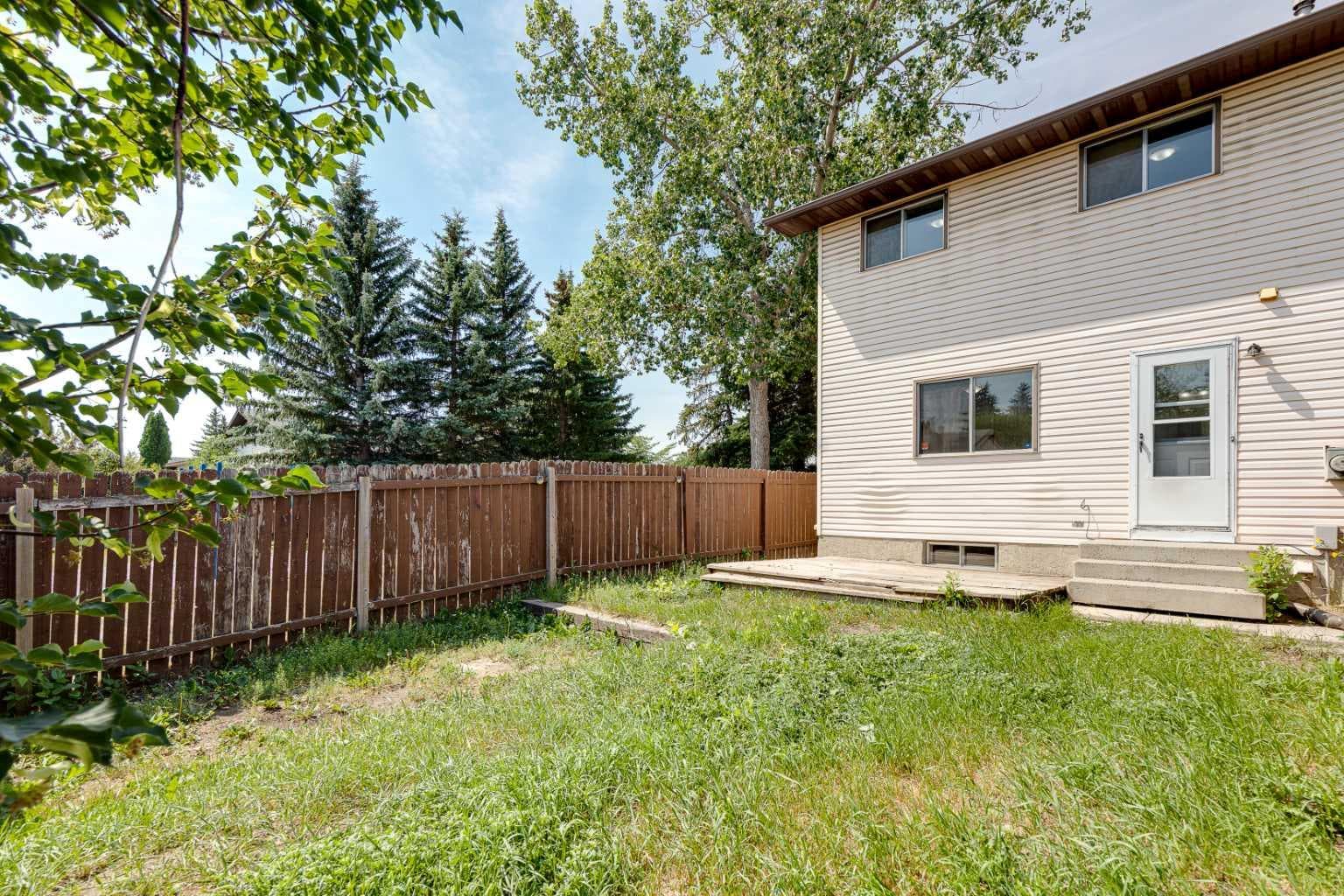 264 Templeview Way NE