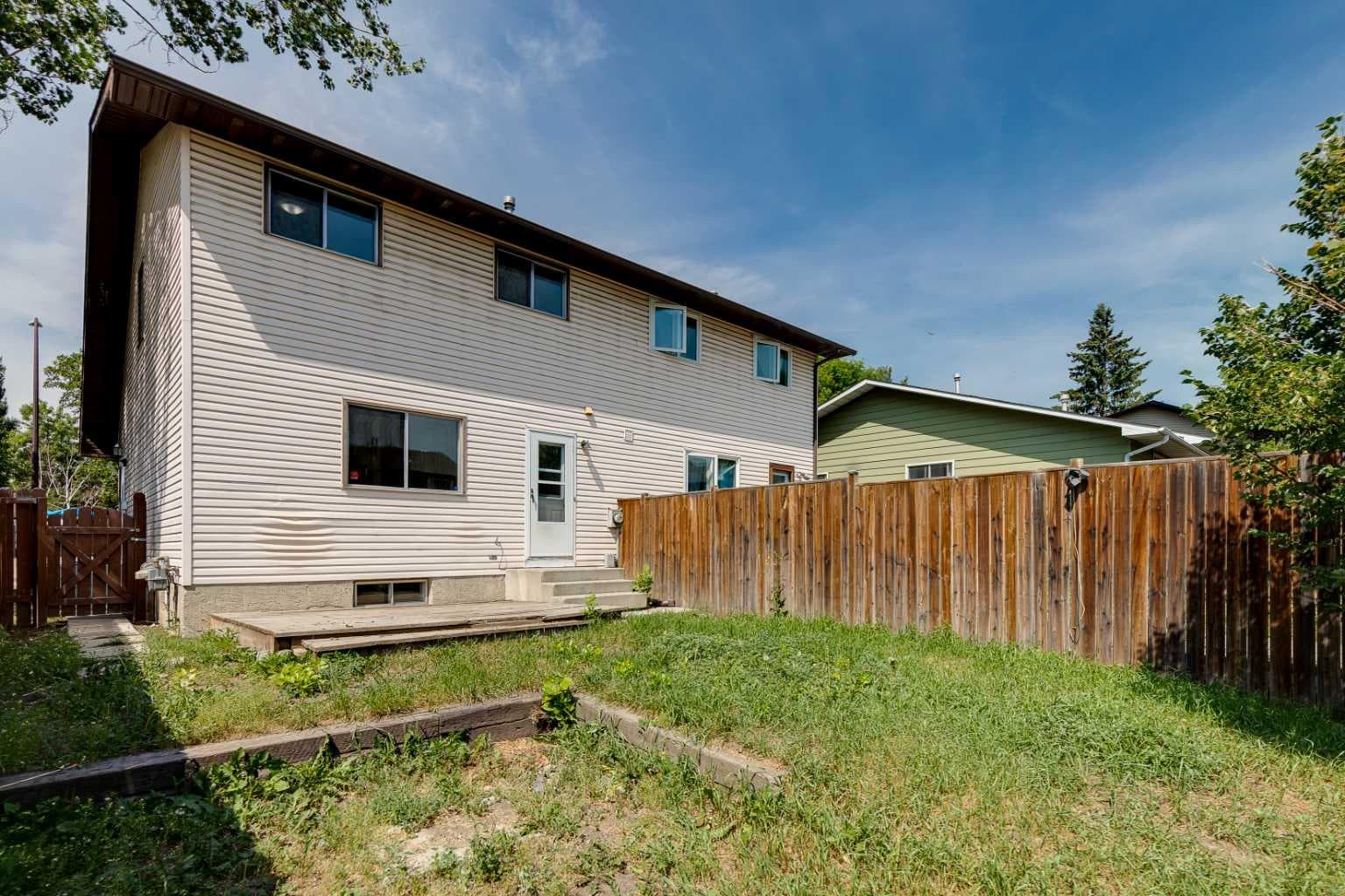 264 Templeview Way NE
